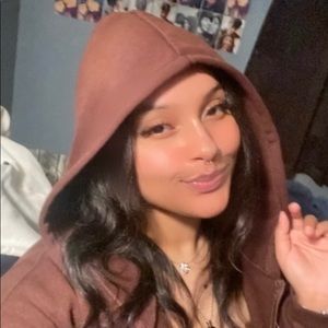 Meet your Posher, Kalila